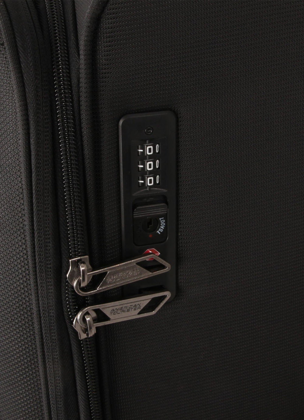 American Tourister - Applite 3.0s 71cm Medium Soft Sided Luggage